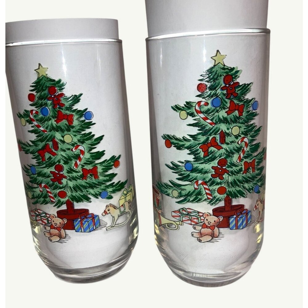 Vintage Christmas Tree Design Drinking Glasses Set Of 2
